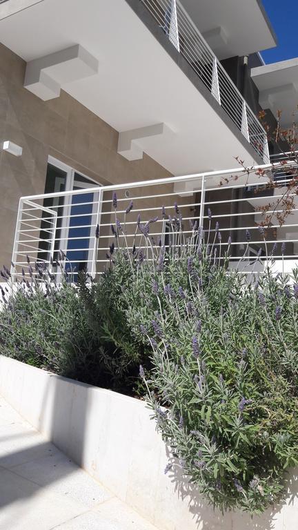 Via Del Faro Apartments Torre Canne Exterior foto