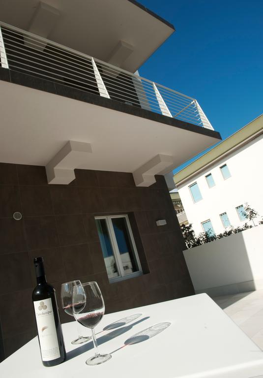 Via Del Faro Apartments Torre Canne Exterior foto